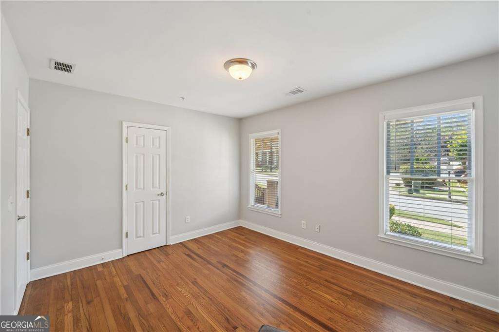 734 Frasier Circle SE