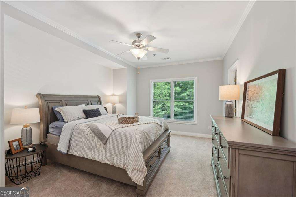 734 Frasier Circle SE