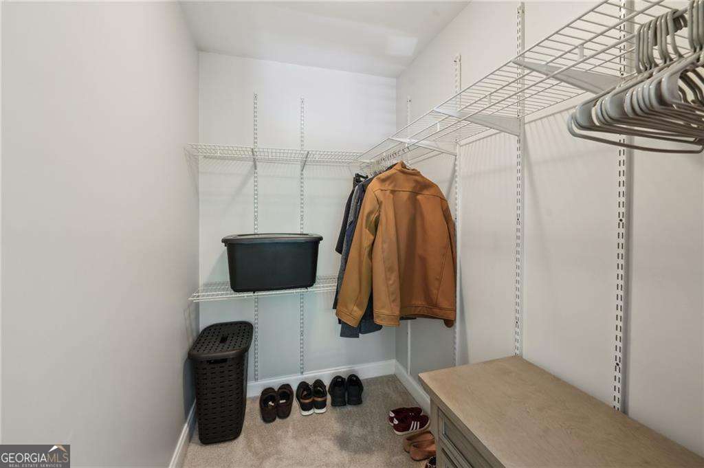 734 Frasier Circle SE