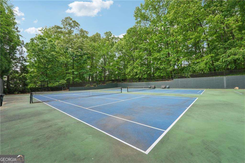 3851 Glenhurst Drive SE