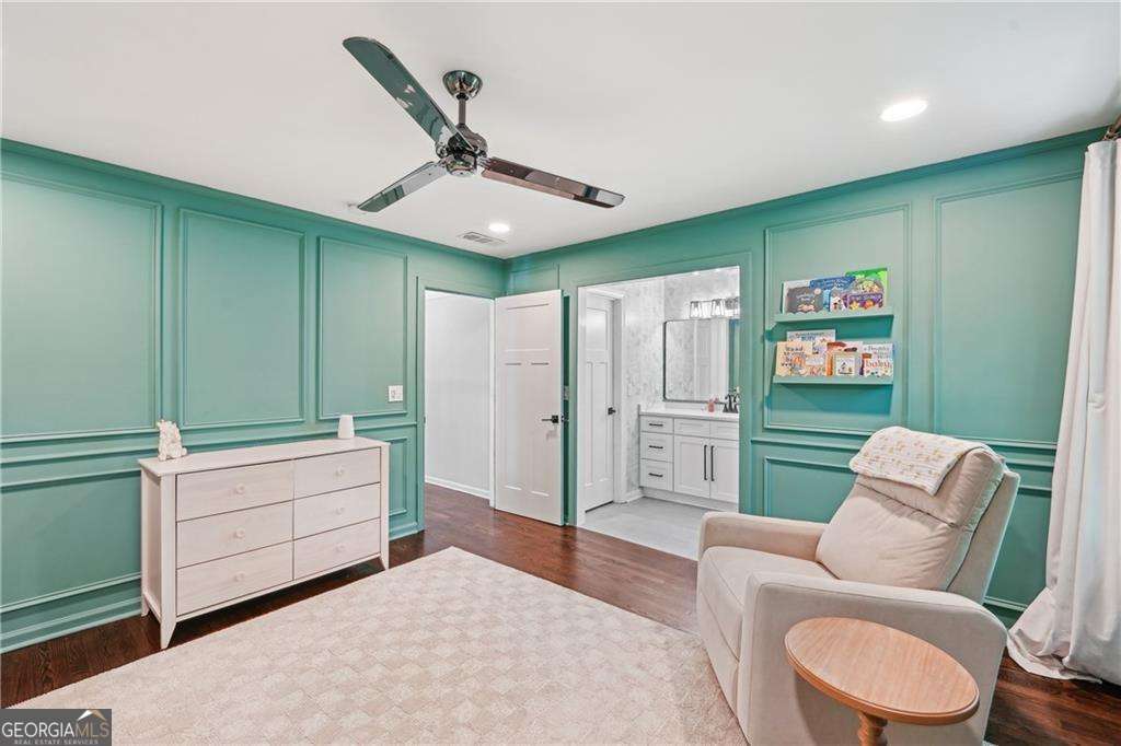 3851 Glenhurst Drive SE