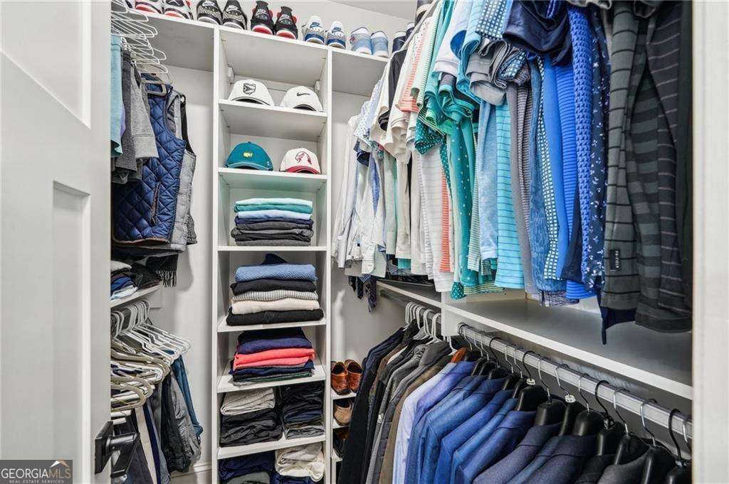 3851 Glenhurst Drive SE