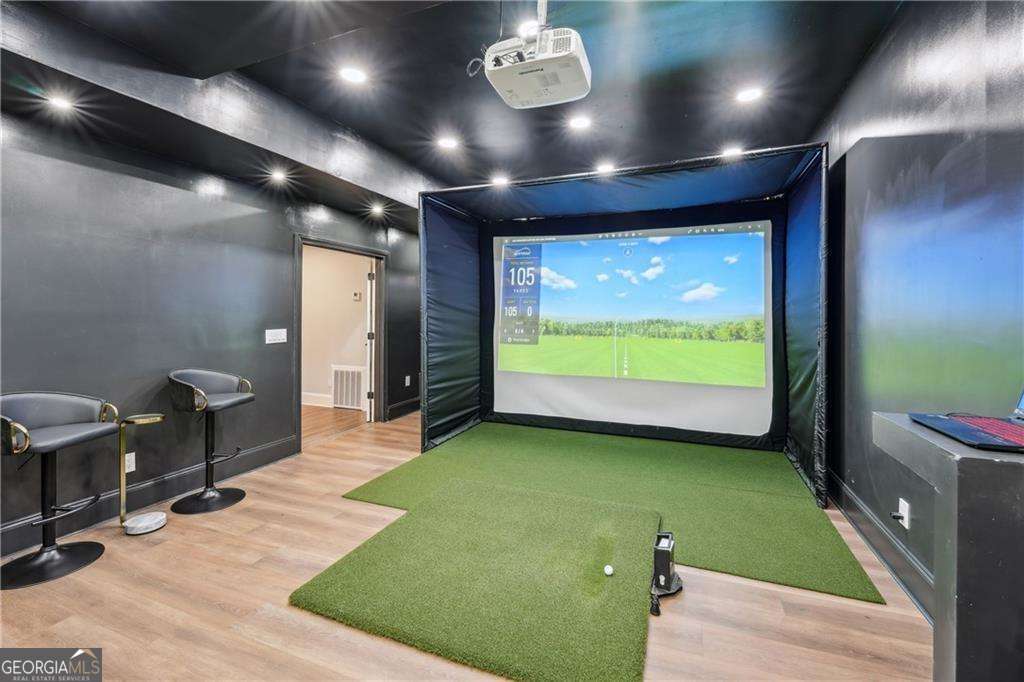 3851 Glenhurst Drive SE