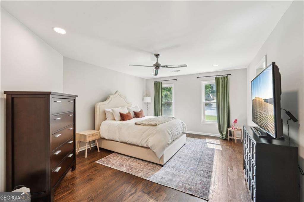 3851 Glenhurst Drive SE