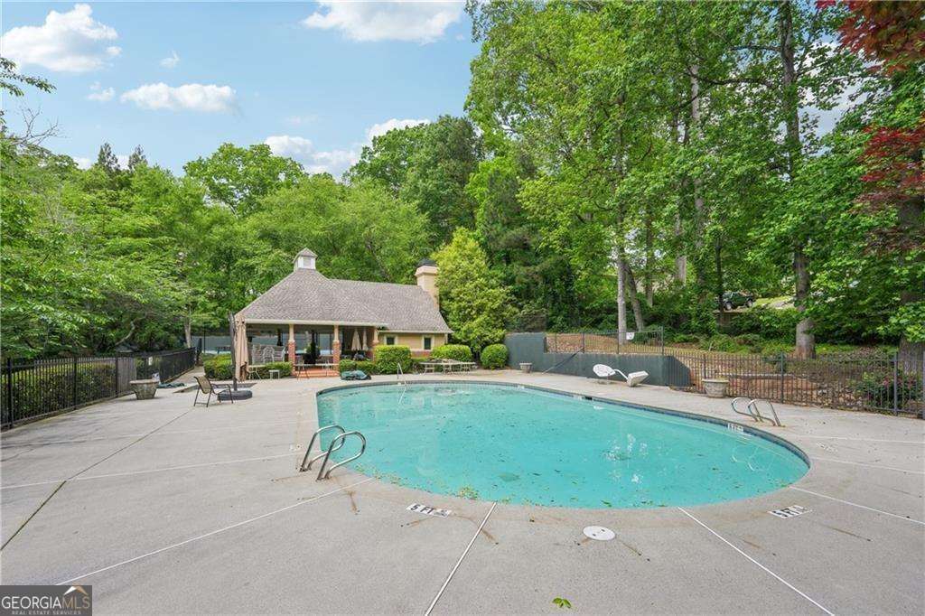 3851 Glenhurst Drive SE