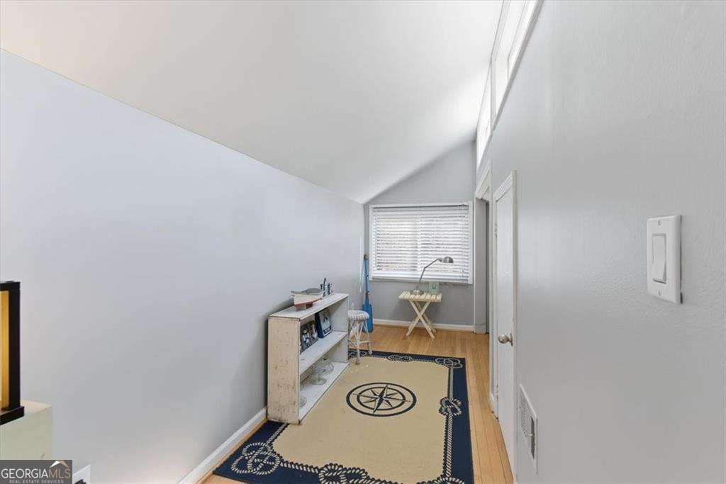 106 Lake Cottages Court