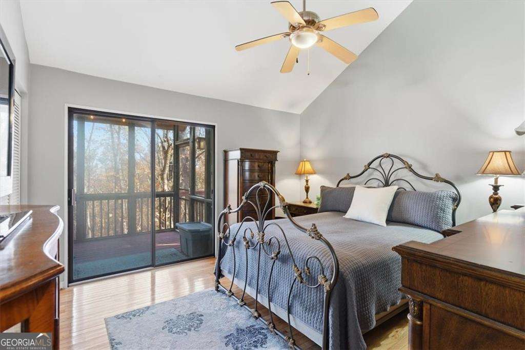 106 Lake Cottages Court