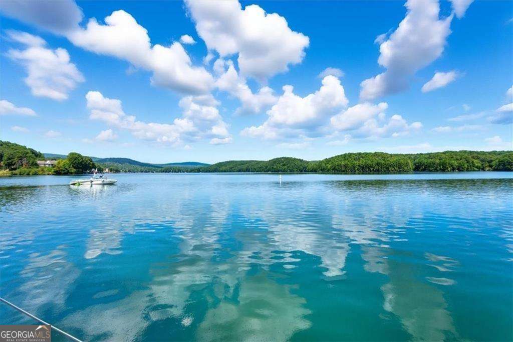 106 Lake Cottages Court