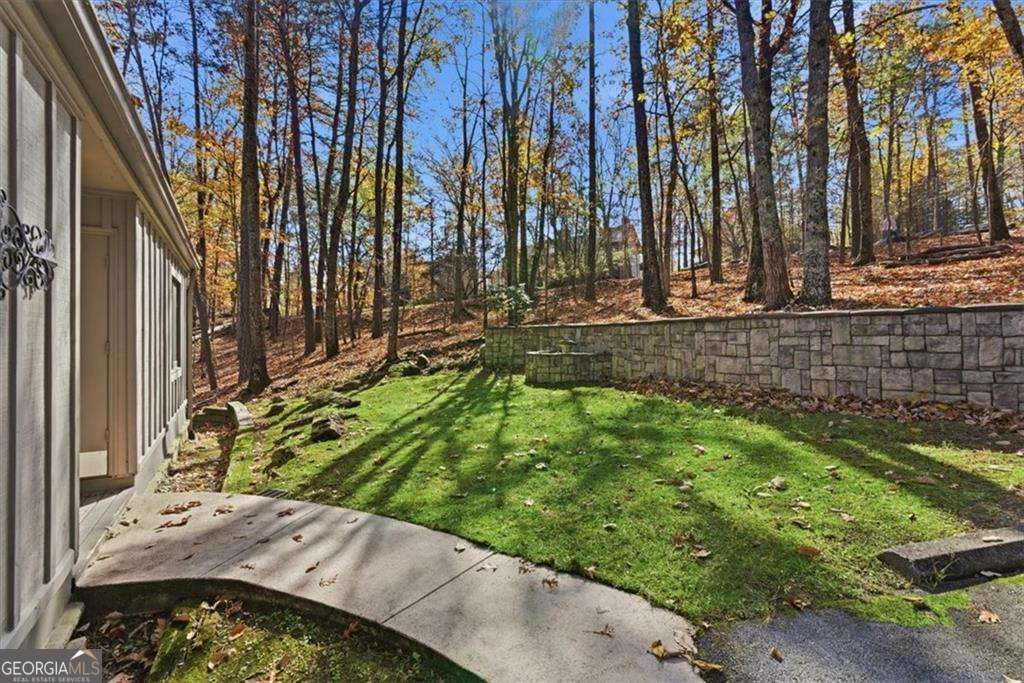 106 Lake Cottages Court