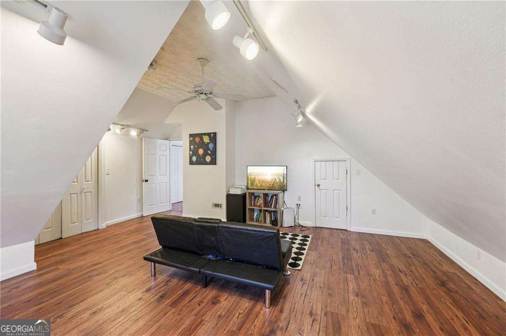 2163 Berryhill Circle SE