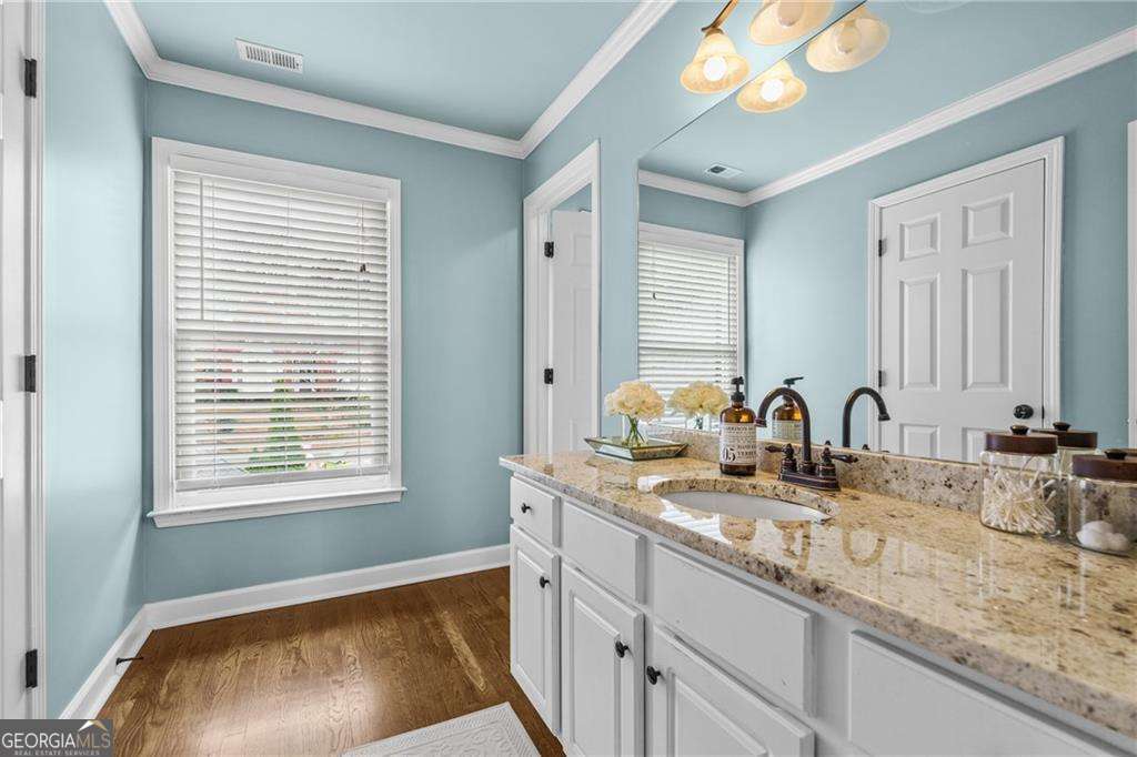 2249 Vinings Cove SE