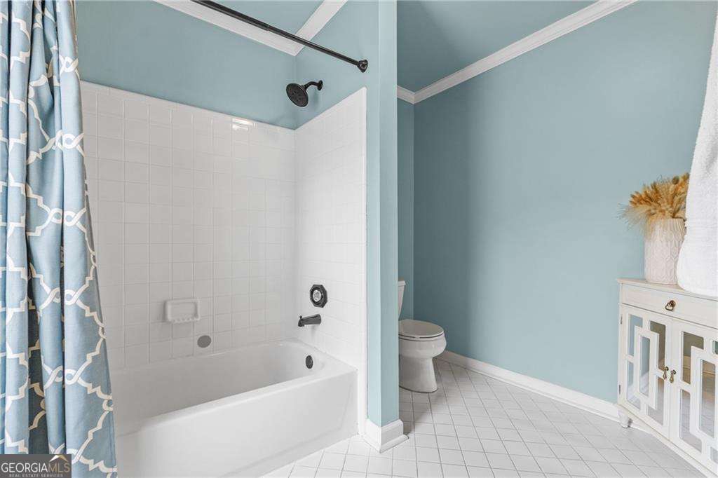 2249 Vinings Cove SE