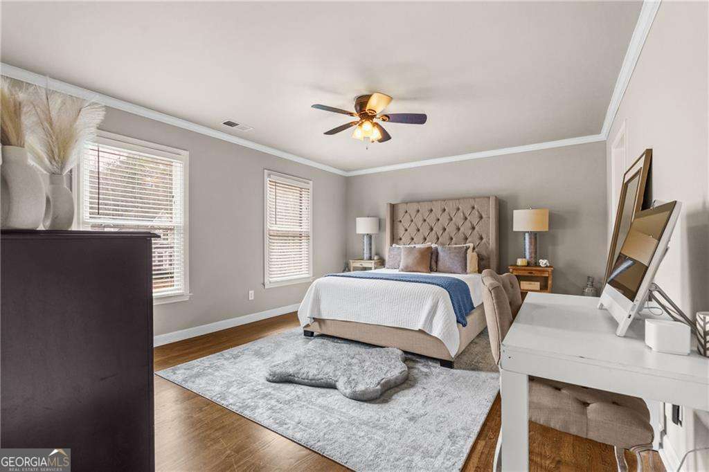 2249 Vinings Cove SE