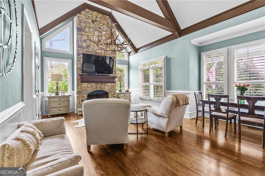 2249 Vinings Cove SE