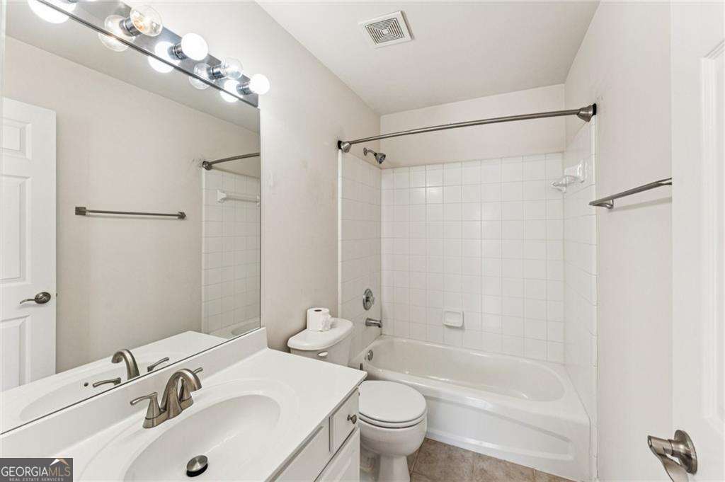 2467 Bridlewood Drive SE # 7