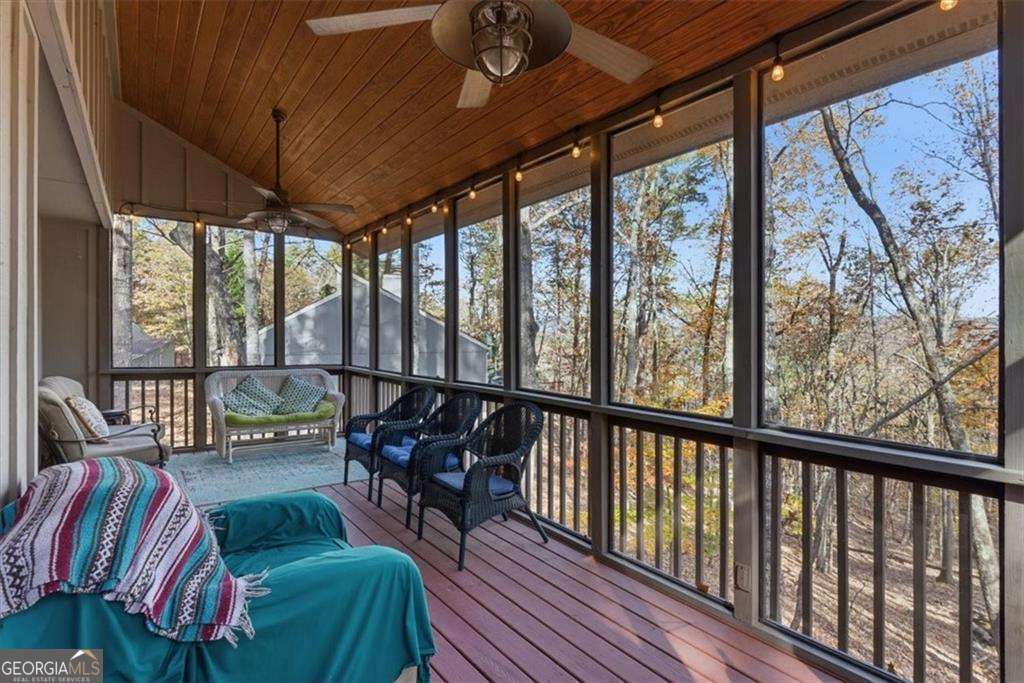 106 Lake Cottages Court