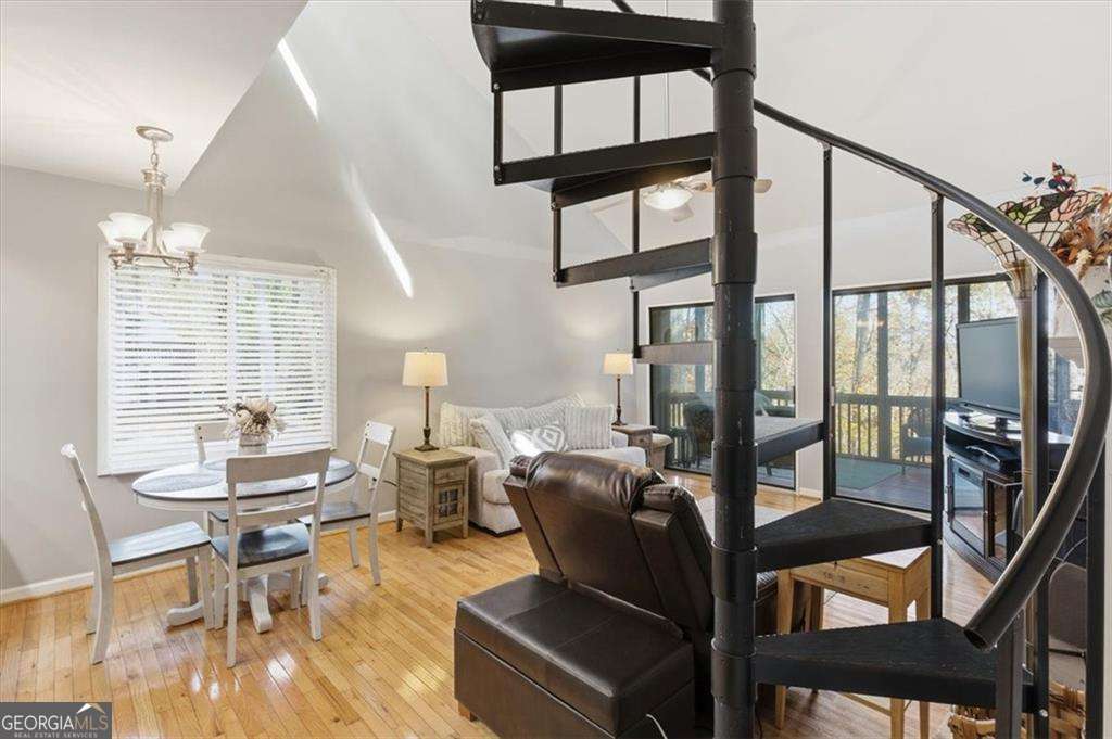 106 Lake Cottages Court