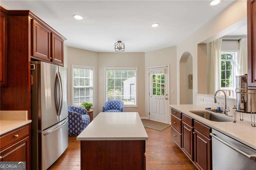 804 Sylvania Court SE