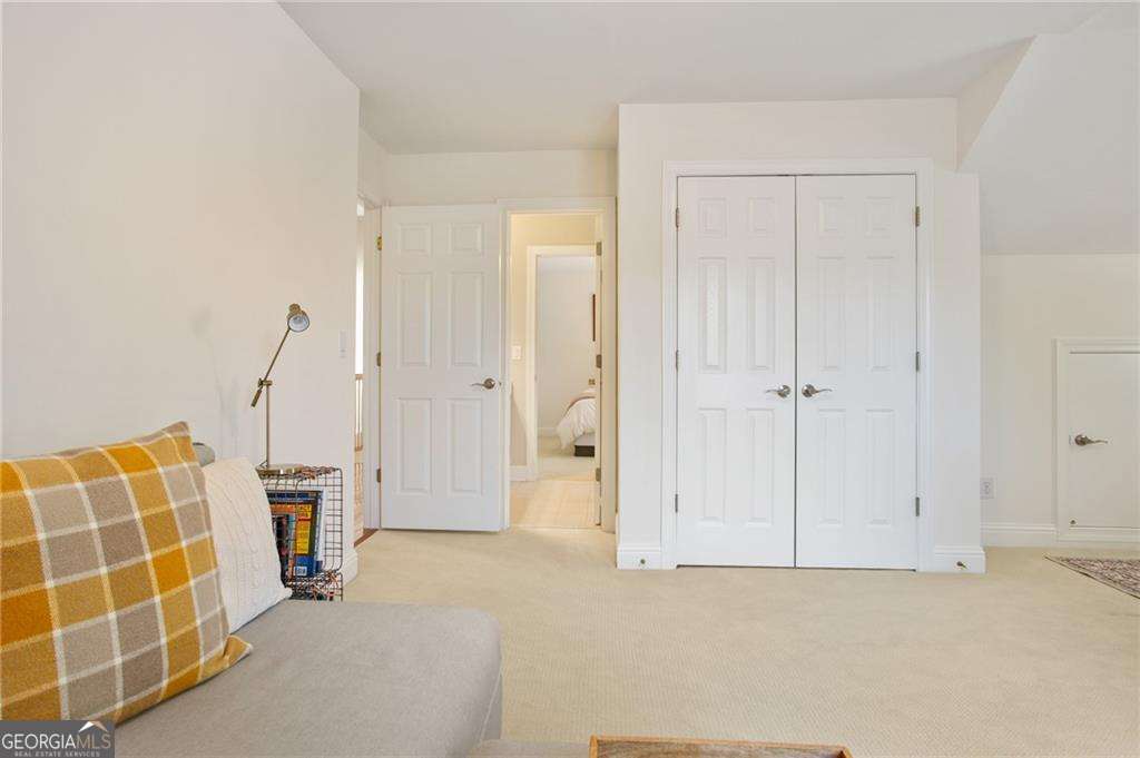 4427 Oakdale Vinings Landing