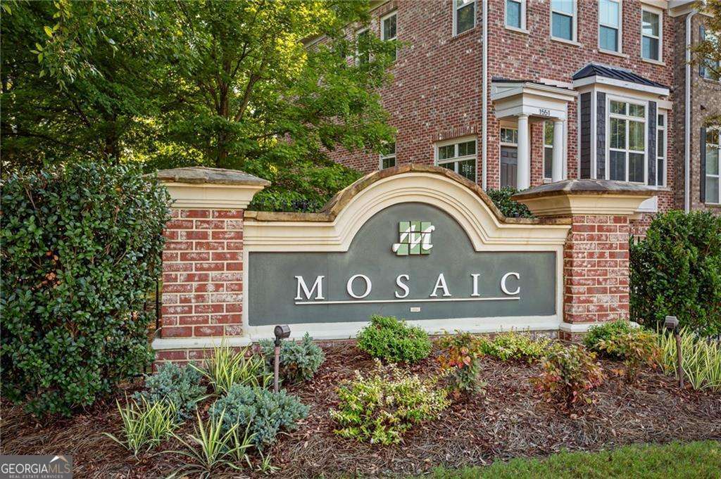 1618 Mosaic Way