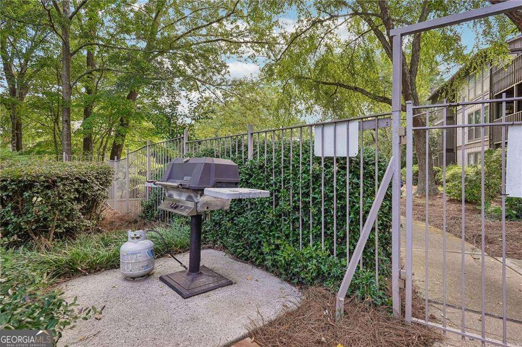 511 Embers Drive SE