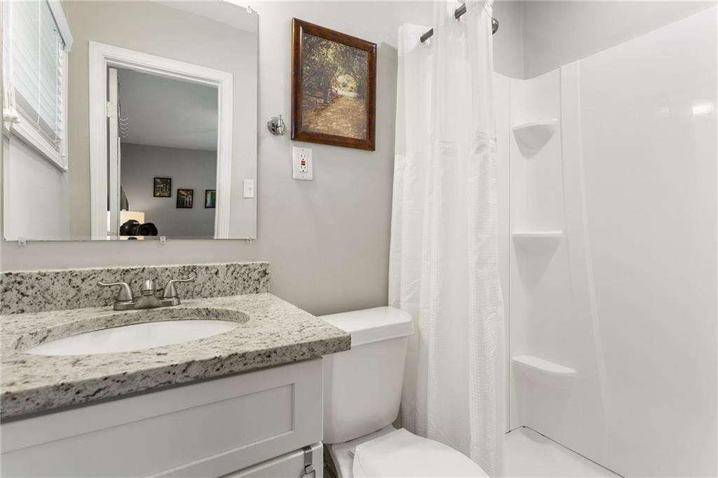 465 Plantation Road SW