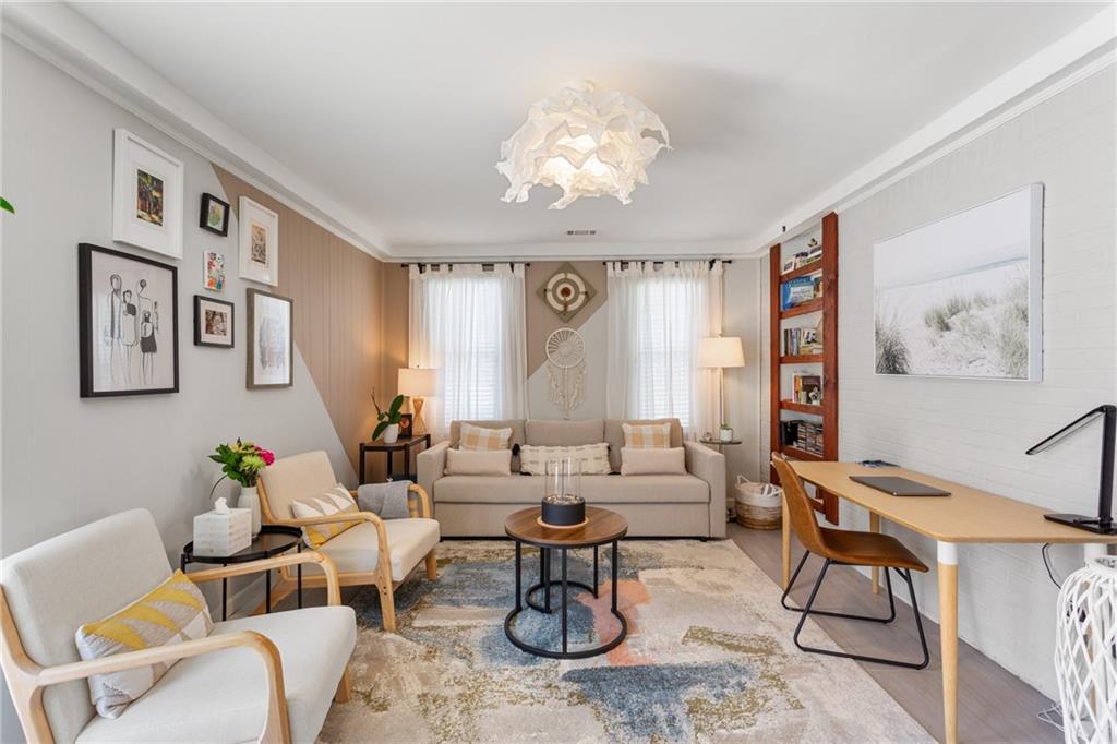 465 Plantation Road SW