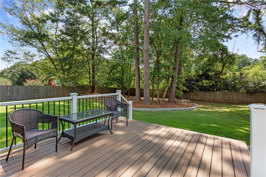 465 Plantation Road SW