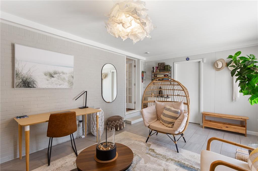 465 Plantation Road SW