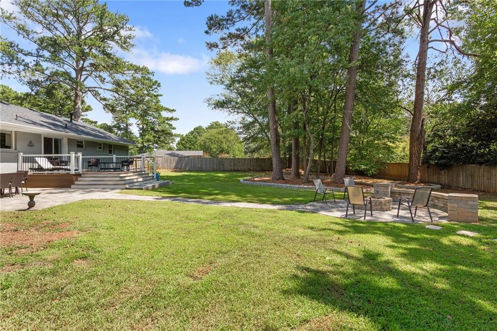 465 Plantation Road SW