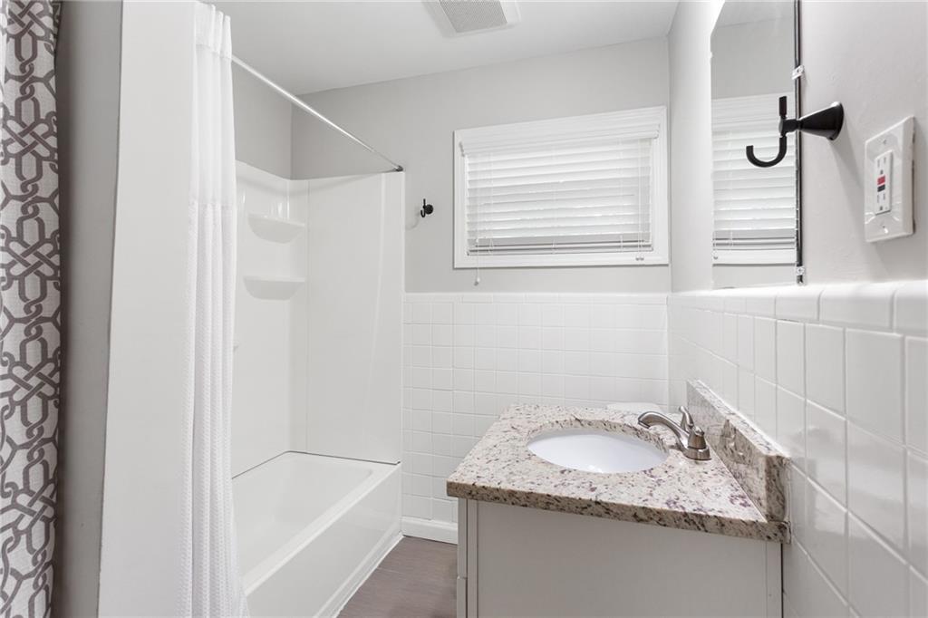 465 Plantation Road SW