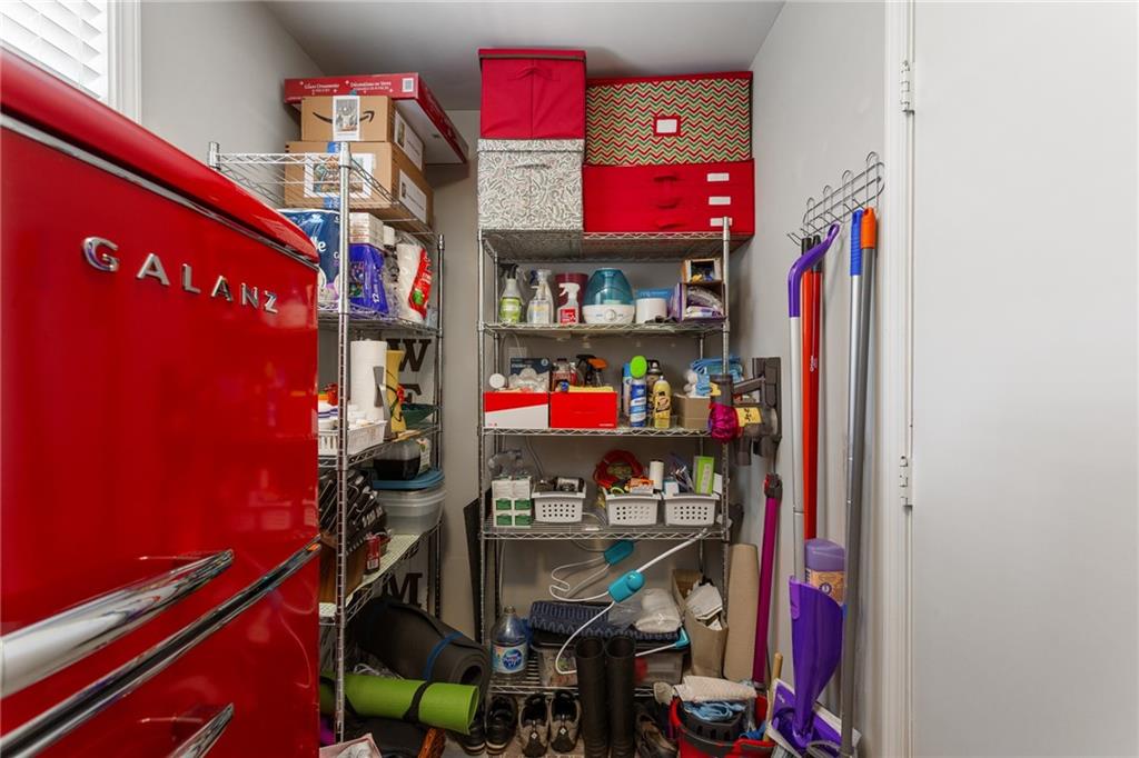 465 Plantation Road SW