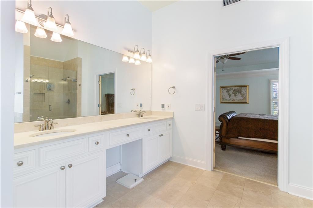 3522 Ivy Manor Road SE