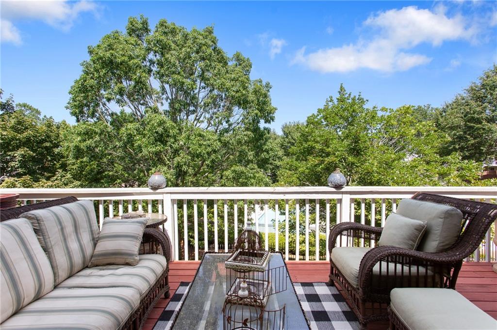 3522 Ivy Manor Road SE