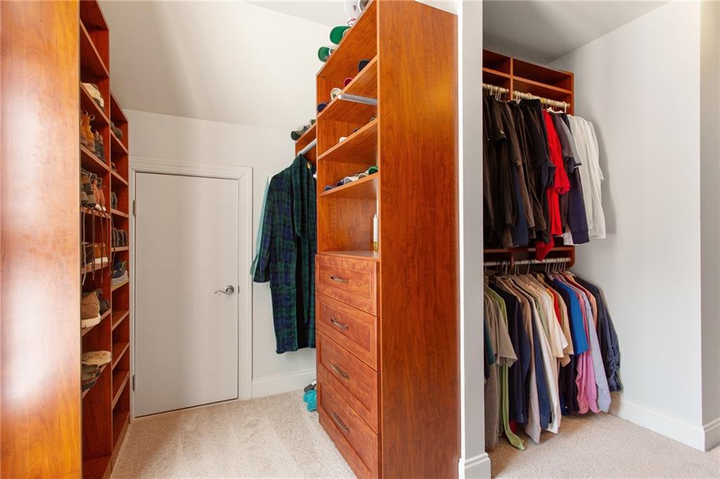 3522 Ivy Manor Road SE