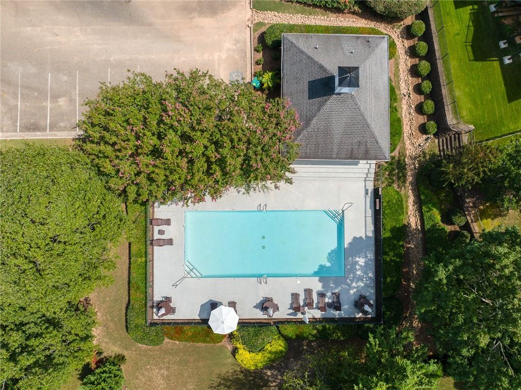 3522 Ivy Manor Road SE