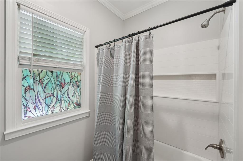 734 Frasier Circle SE