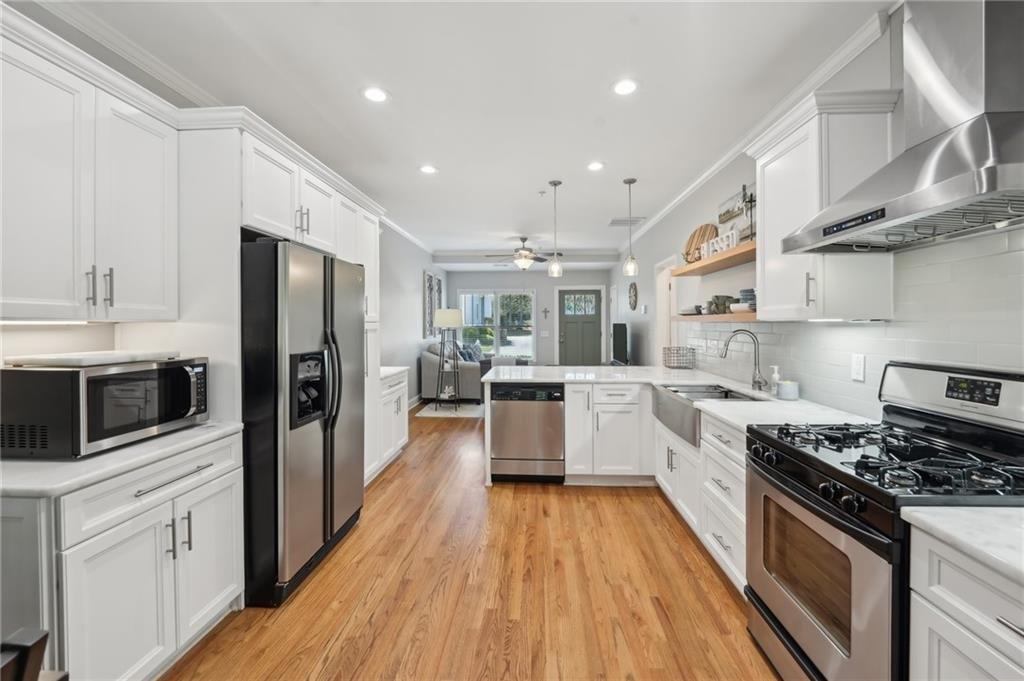 734 Frasier Circle SE