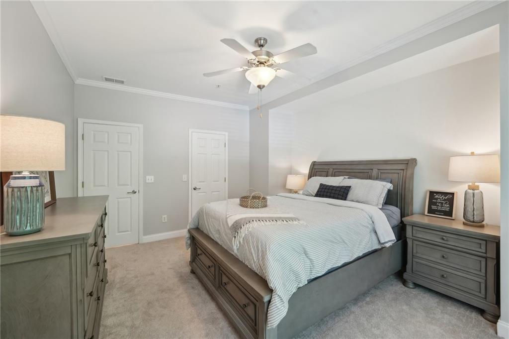 734 Frasier Circle SE