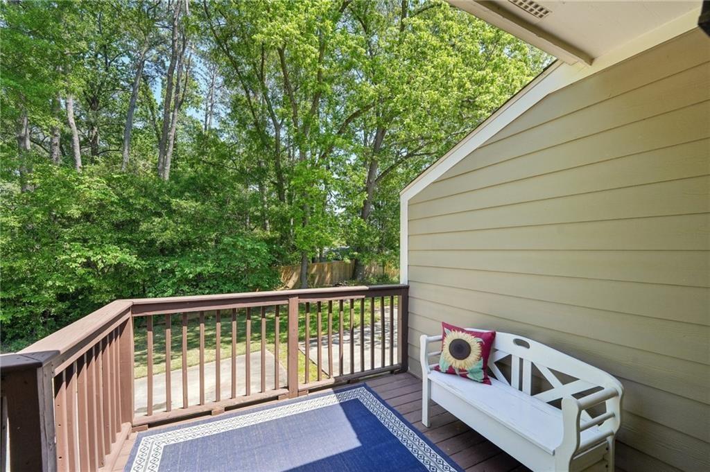 734 Frasier Circle SE