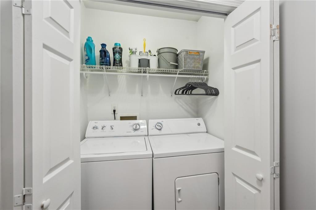 734 Frasier Circle SE