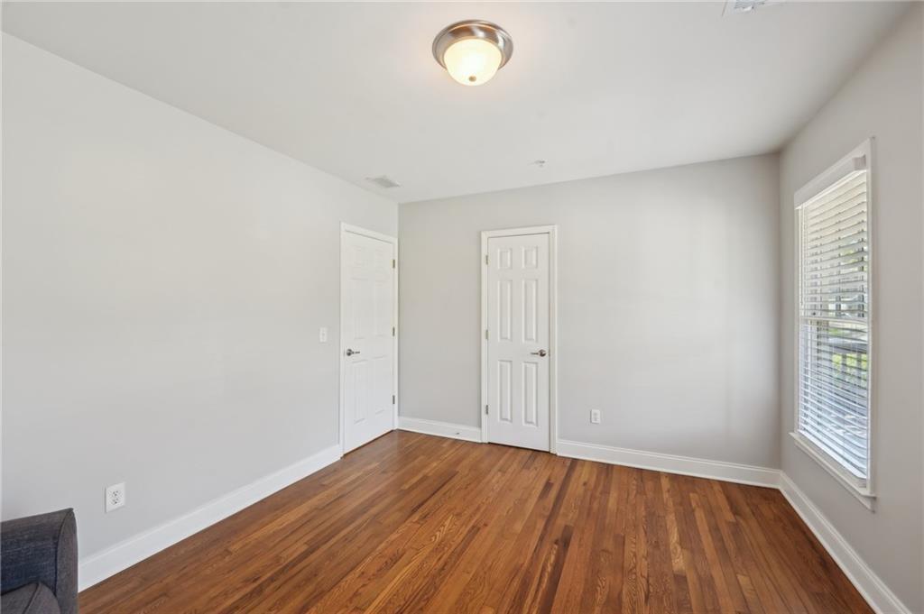 734 Frasier Circle SE