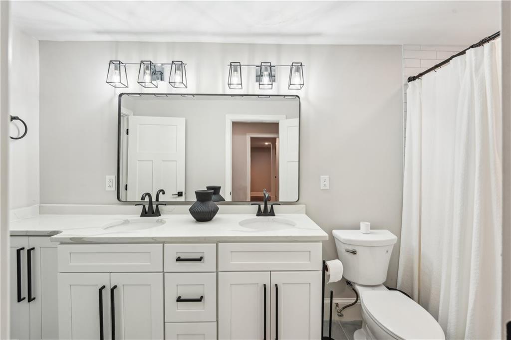 3851 Glenhurst Drive SE