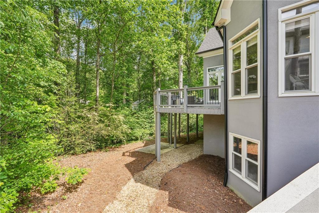 3851 Glenhurst Drive SE