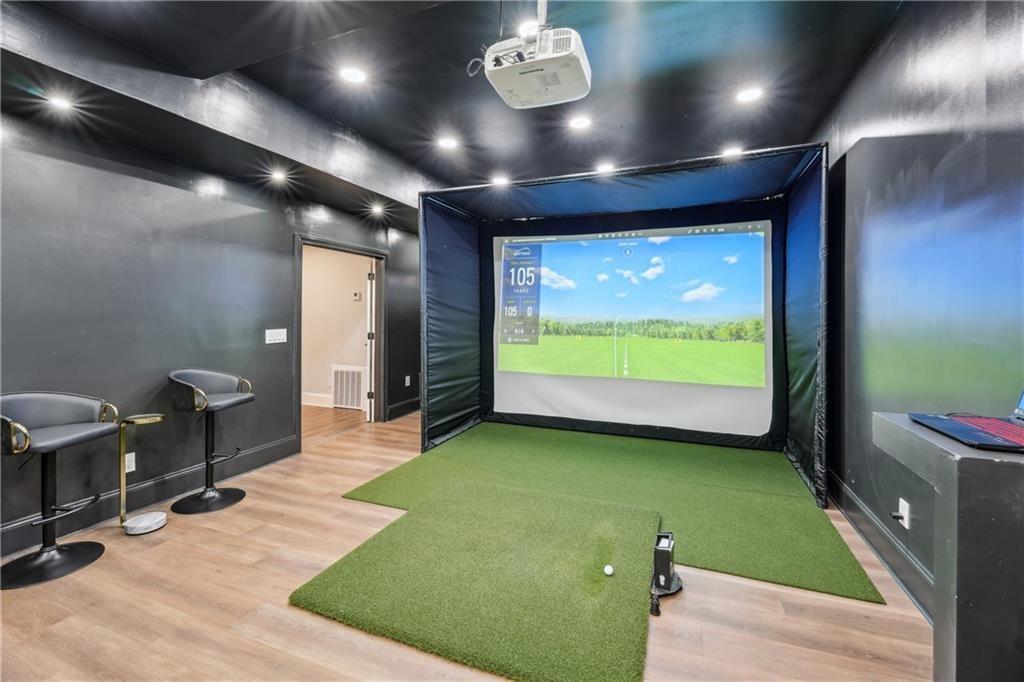 3851 Glenhurst Drive SE