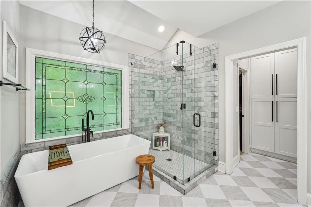 3851 Glenhurst Drive SE