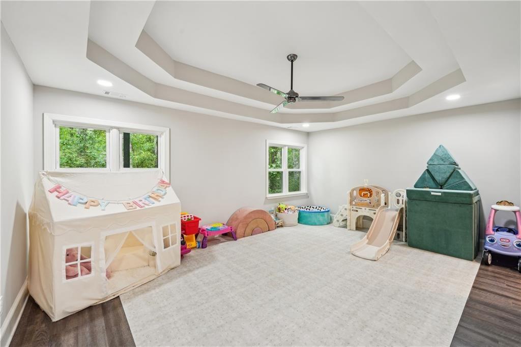 3851 Glenhurst Drive SE