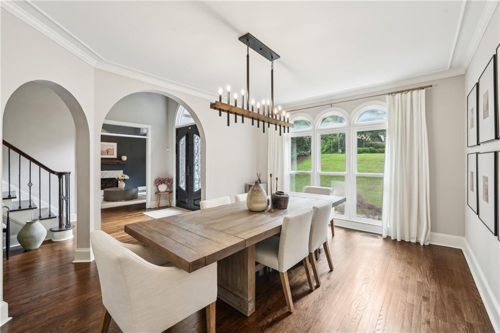 3851 Glenhurst Drive SE