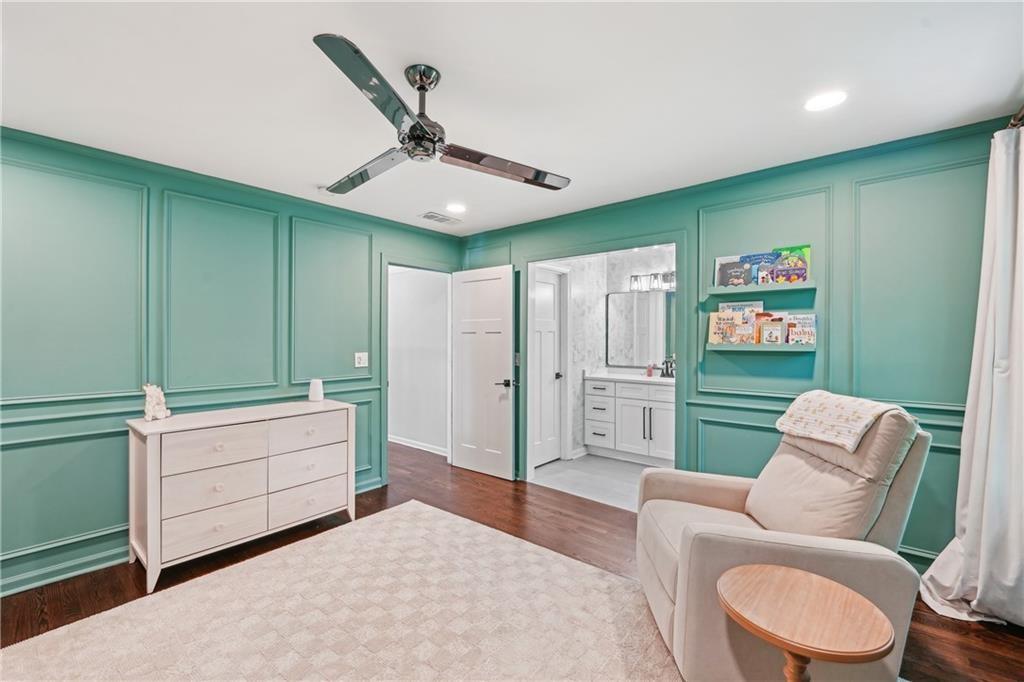 3851 Glenhurst Drive SE