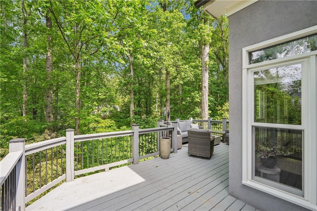 3851 Glenhurst Drive SE